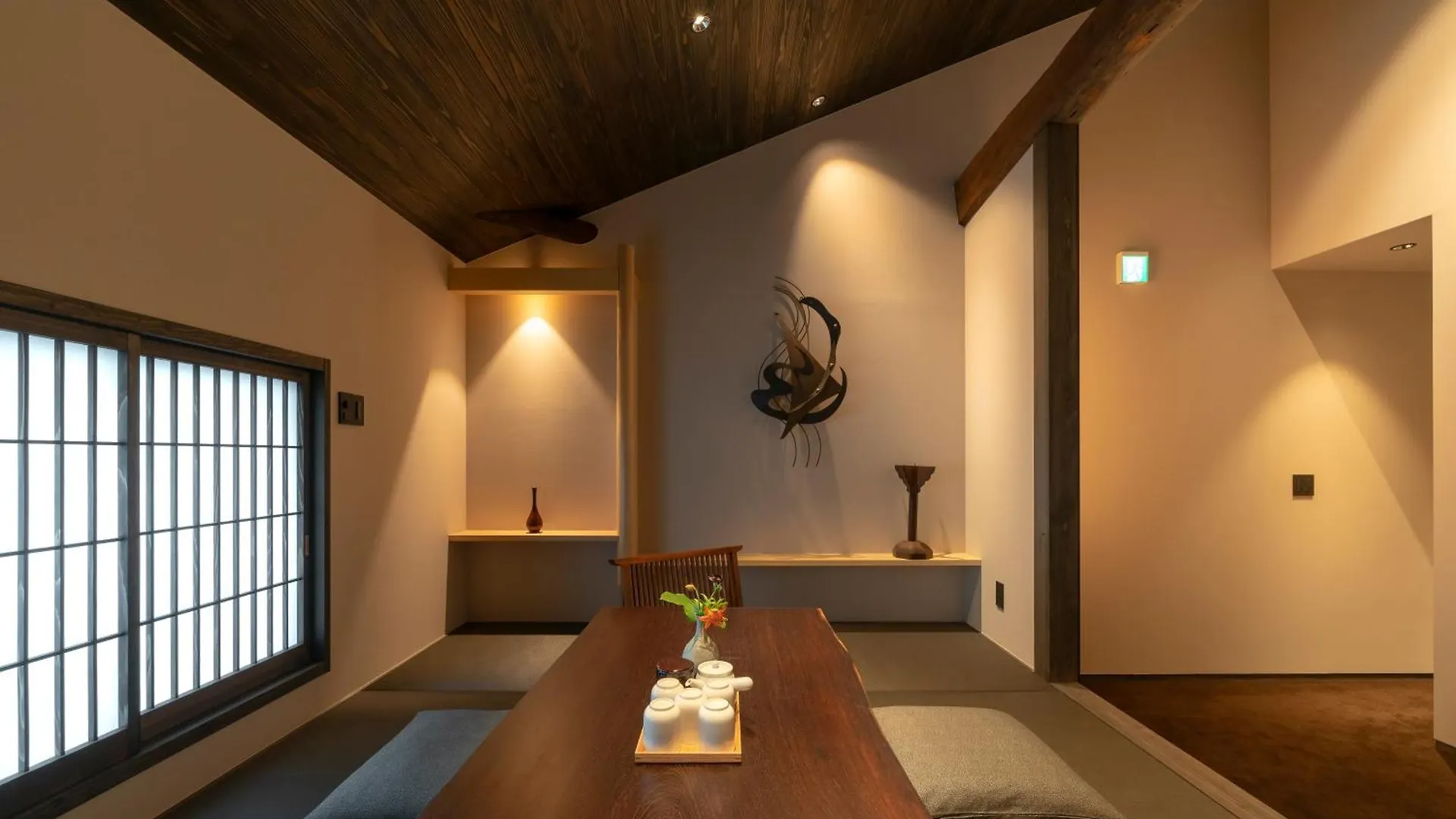 Hinaya Gojo Apartment Kyoto Japan